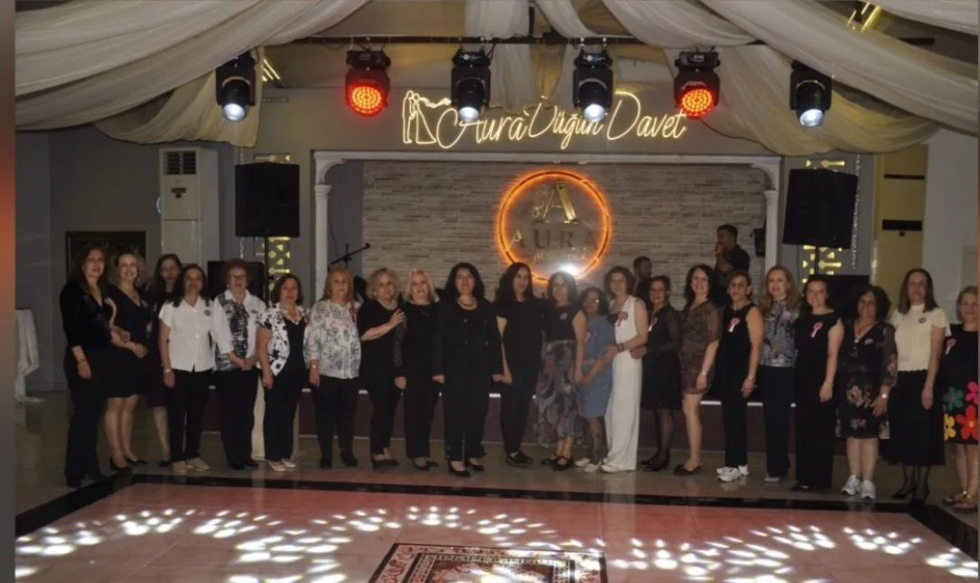 GÖNÜLLER ARASINDA KURULAN KÖPRÜ: ALİ KOÇ BABALILAR VE ANNELER GÜNÜ BULUŞMASI;